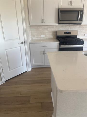 Photo - 527 Crete St