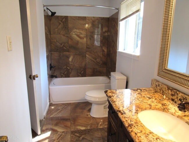 Photo - 8337 Holly Dr