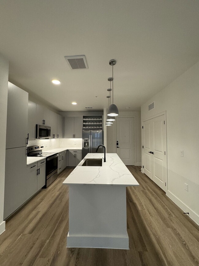 Photo - 3850 Double Oak Ave