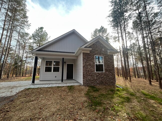 Photo - 102 Hogan Rd