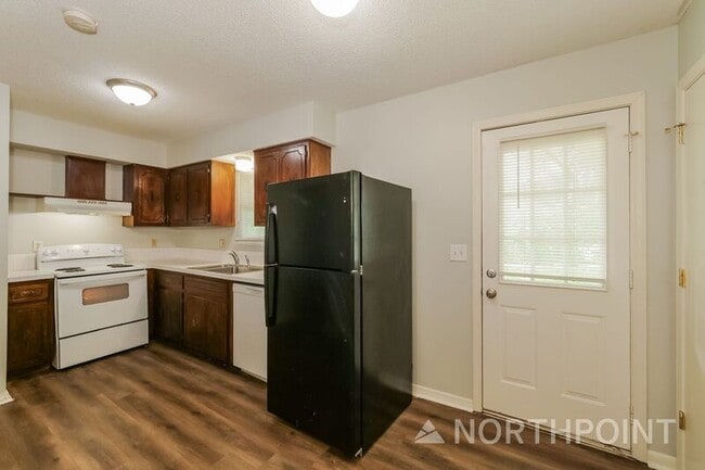 Photo - 1502 Mc Clellan Dr