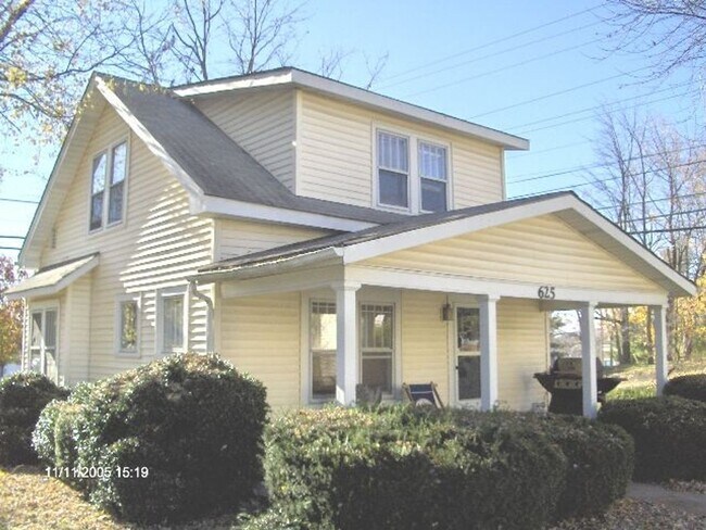 Building Photo - 3 Bedroom 1 Bath House