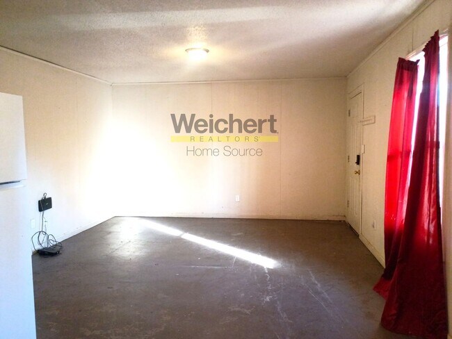 Photo - Budget-Friendly 2 Bedroom — Ready for Move-In Unidad 917-3