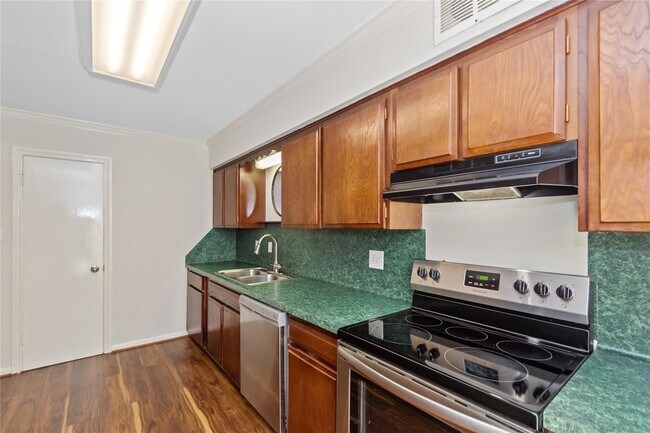 Photo - 2417 Jamestown Mal Unit 24