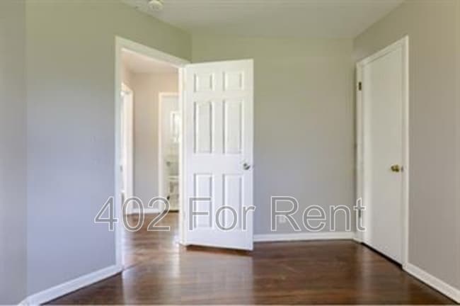 Photo - 5120 N 48th St