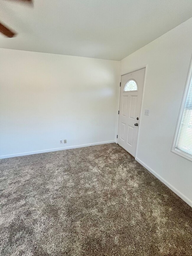 Photo - Vine Street Charmer 2 Bedroom 2 Bathroom Single Family Home Available 02/01/2026 **DO NOT DISTURB...