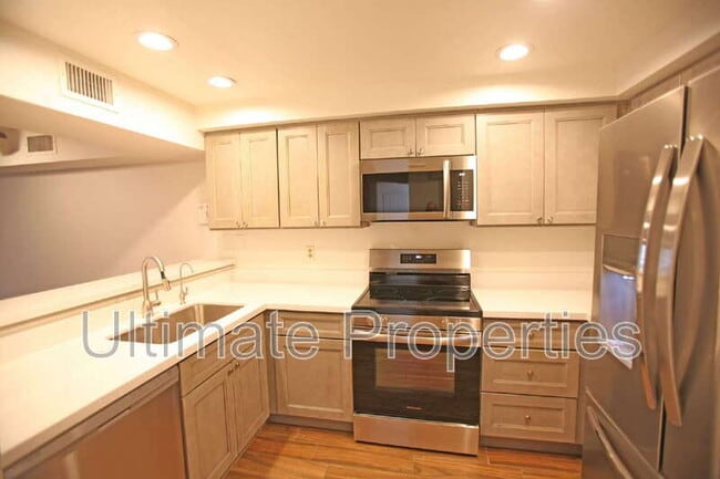 Photo - 2201 W Union Hills Dr Unit 103