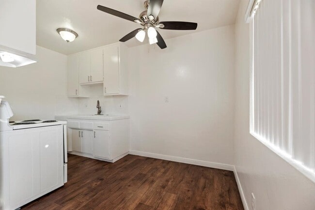 Photo - 16405 Cornuta Apartments