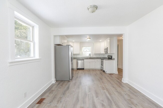 Photo - Beautiful Cape Cod Style home for Rent!  BONUS MILITARY / FIRST RESPONDER DISCOUNT!