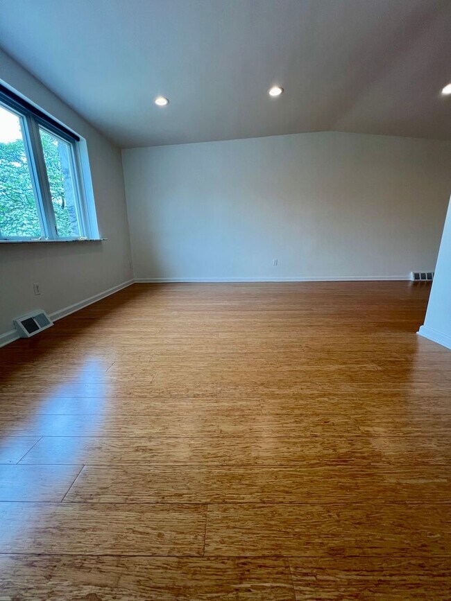 Photo - Gorgeous 3-Bedroom Townhome with One-Car Garage in Roxborough! Available NOW!