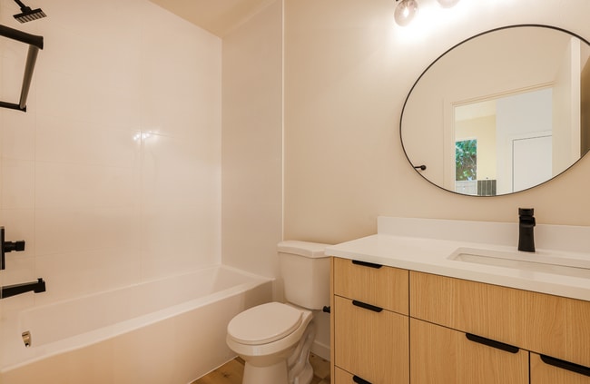 Photo - 4278 NE Going St