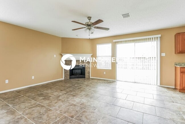 Photo - 3 Bedroom Pet-Friendly Home in Fort Worth,...