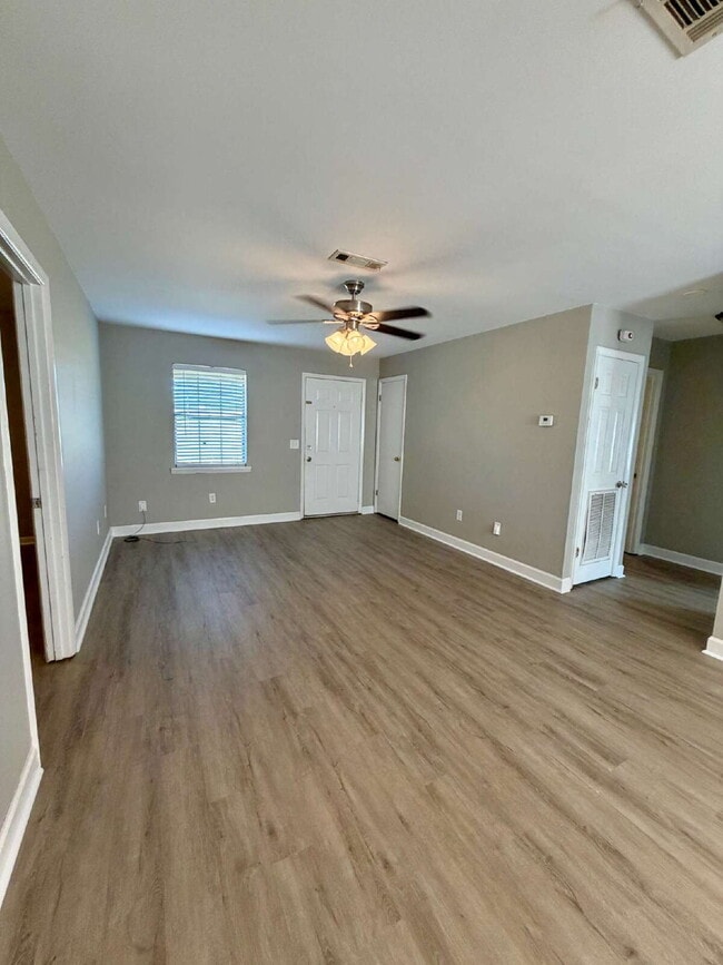 Photo - Available now FOR RENT in Enterprise, AL!!