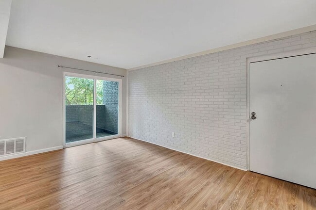 Photo - 43Hundred at Batavia