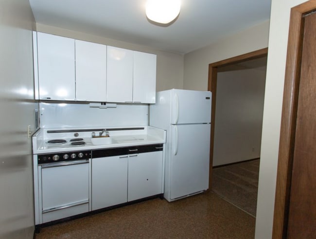 Parkway Apartments