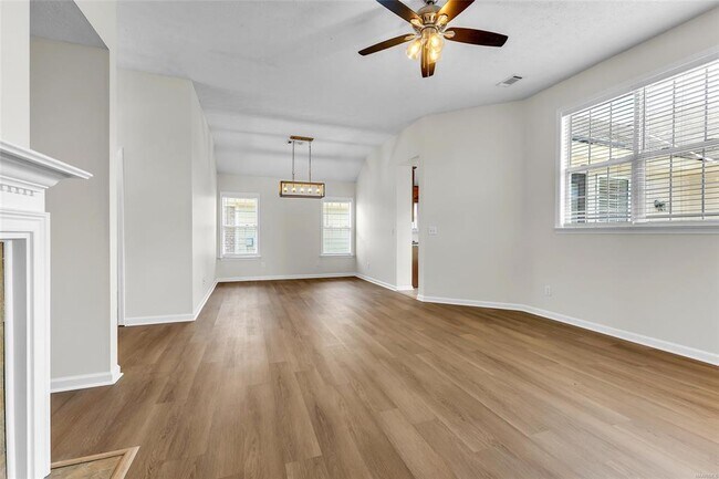 Photo - 3925 Claiborne Cir