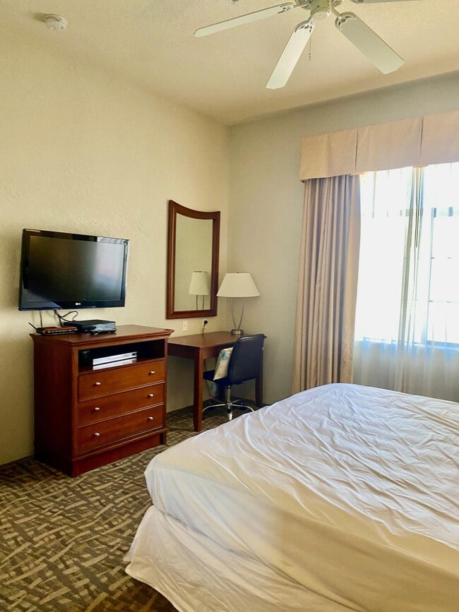 Photo - 50680 Santa Rosa Plz Unit 7