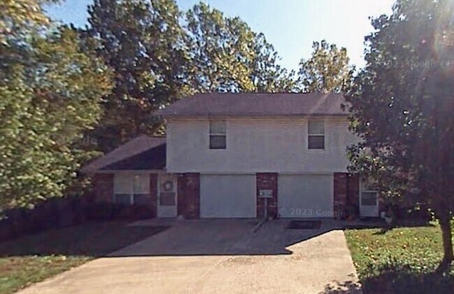 409 Hutton Ln