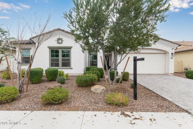 Photo - 11807 W Pkwy Ln