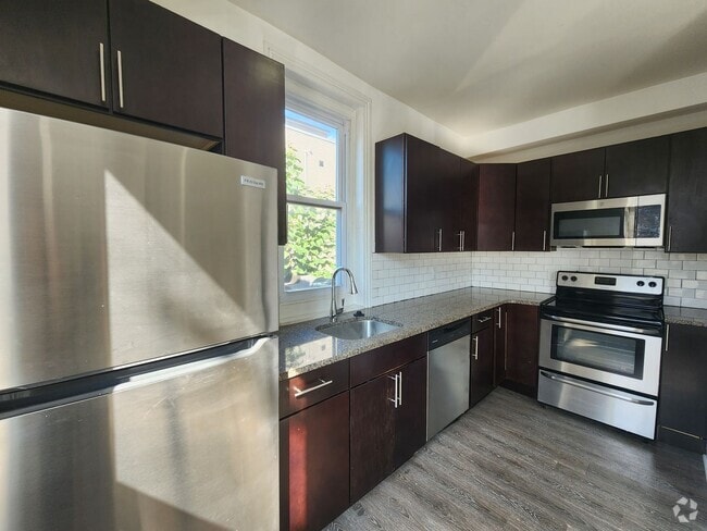 Building Photo - 2841 W Girard Ave Unit 2843 2R Rental