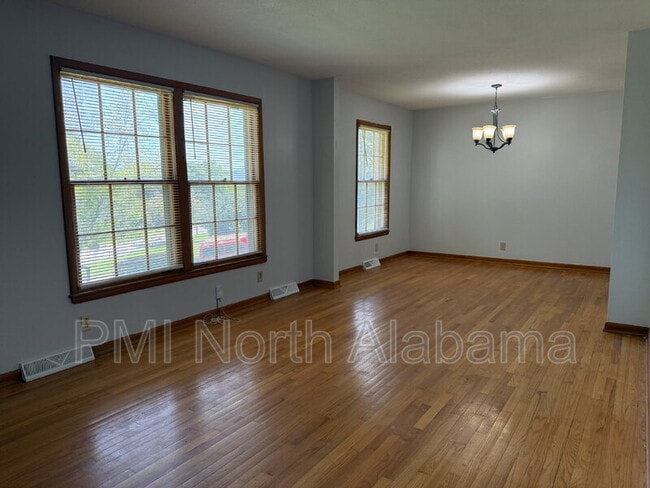 Photo - 2801 Brett Rd NW