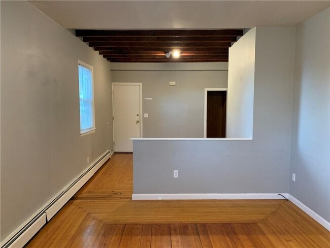Photo - 1314 Smith St