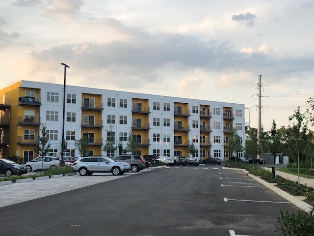 Vista del edificio - 400 Herron Drive Unidad 316