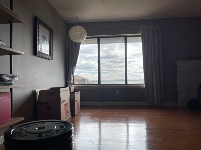 Photo - 350 Grovers Ave Unidad 1R