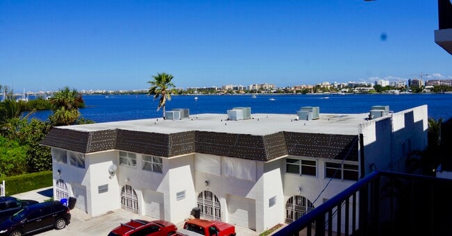 Photo - 301 Croton Ave Unit 406