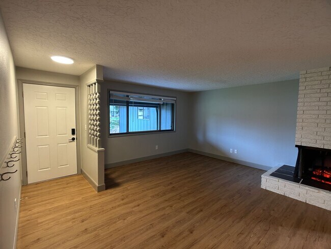 Photo - 5500 NE 41st Ave