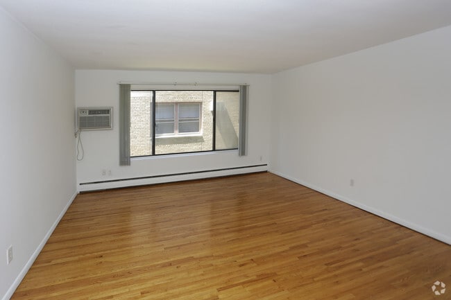 Sala de estar - Campus Apartments 700-727 University SE