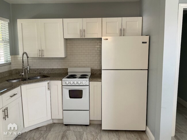 Photo - 208 Pine St Unidad A