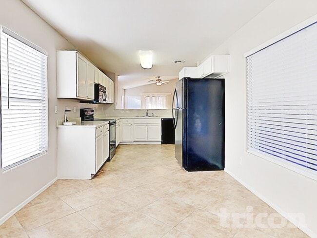 Photo - 16189 W Mauna Loa Ln