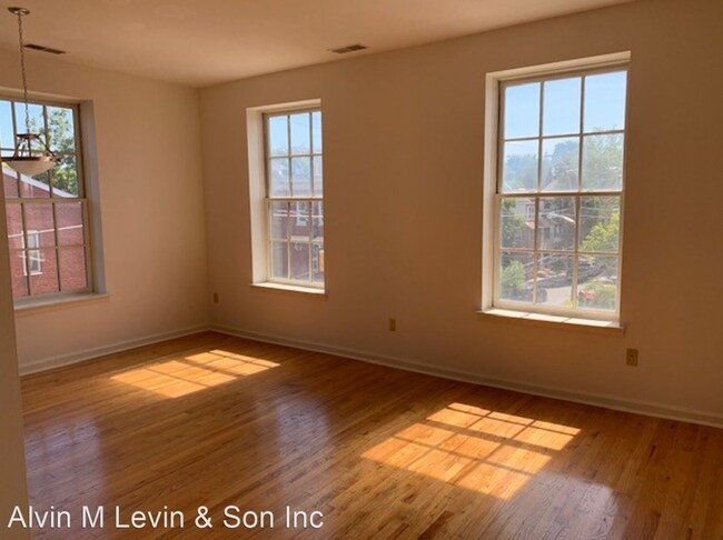 Photo - 706 S 11th St Unidad 3A