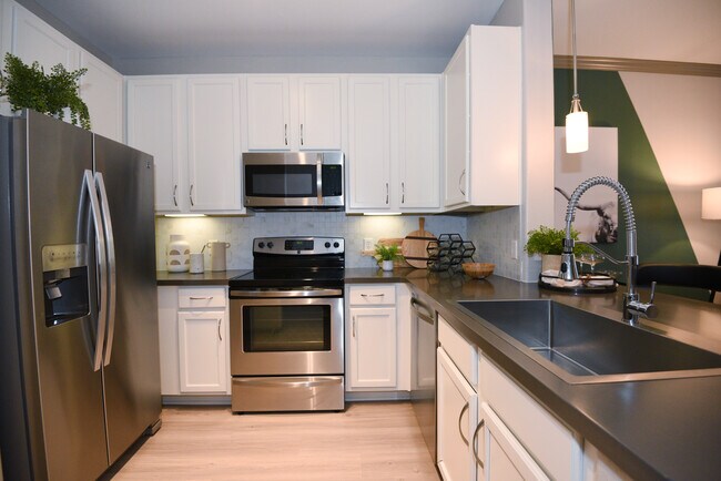 Photo - Deseo at Grand Mission