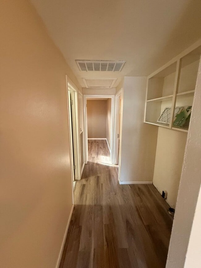 Photo - 2 Bed 1 bath 1.5 miles from sky lakes and OIT