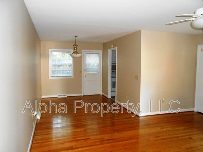 Photo - 815 Edwards Rd