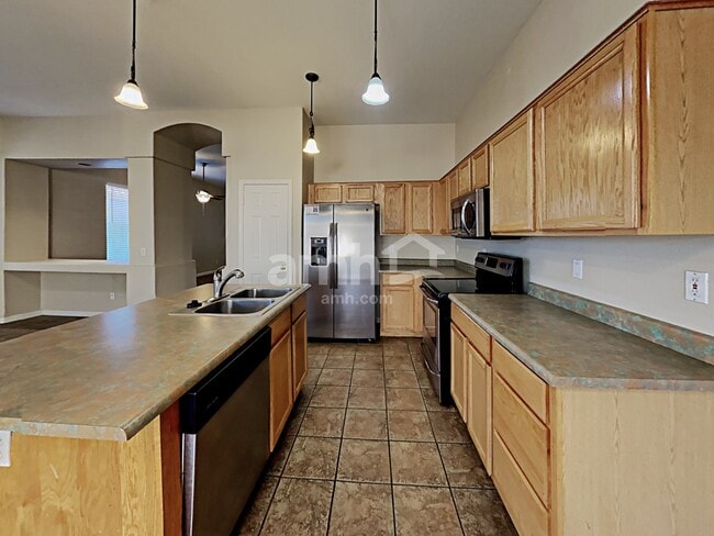 Photo - 15810 W Durango St