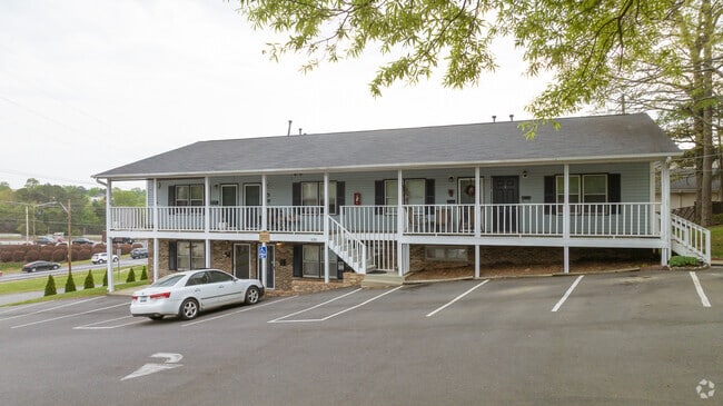Leasing Office - The Groves