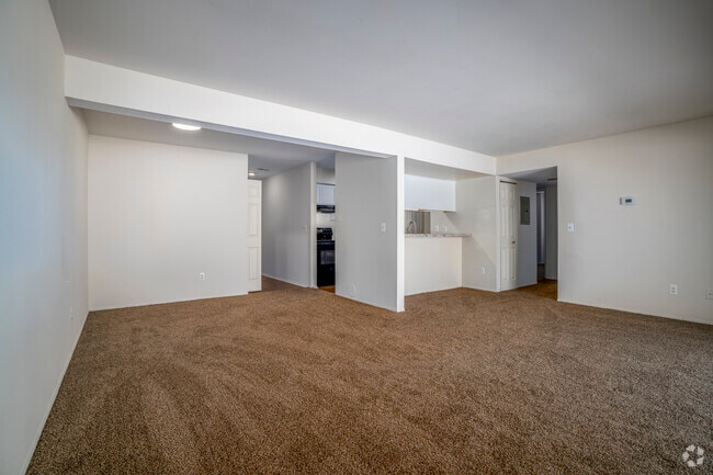 2BR, 1BA - 968SF - Living/Dining Room