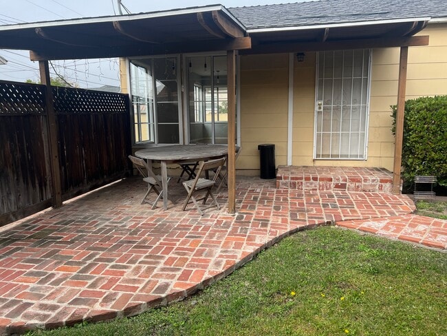 Photo - 3841 Westwood Blvd Unidad 3841