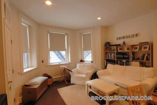 1077 Beacon St Unidad 8