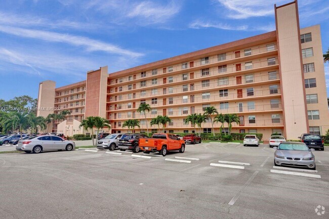 Building Photo - 14671 Bonaire Blvd Unit 510 Rental