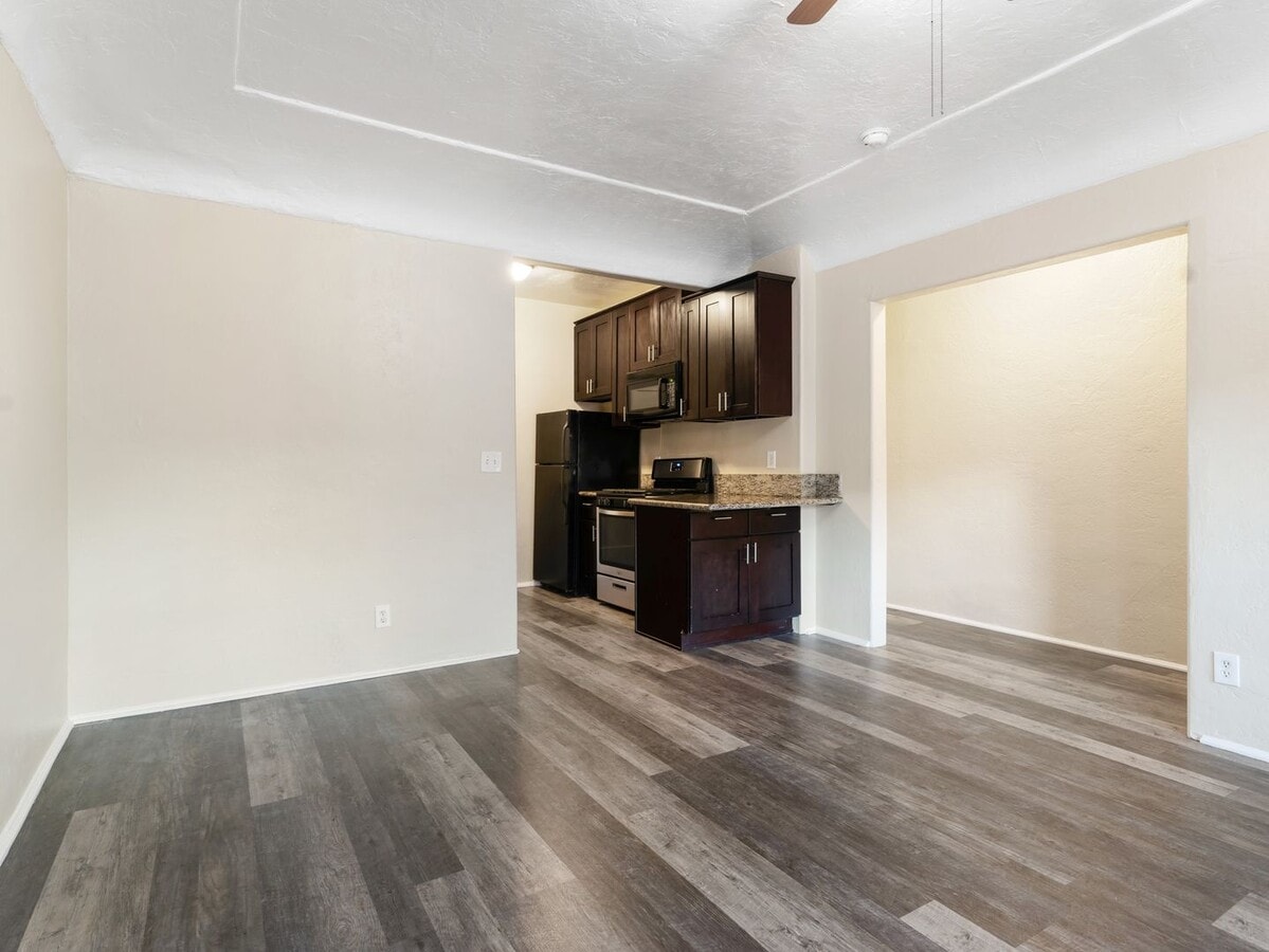 Photo - 820 Lime Avenue