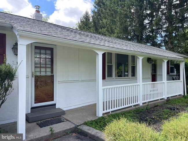 Photo - 1019 Howellville Rd