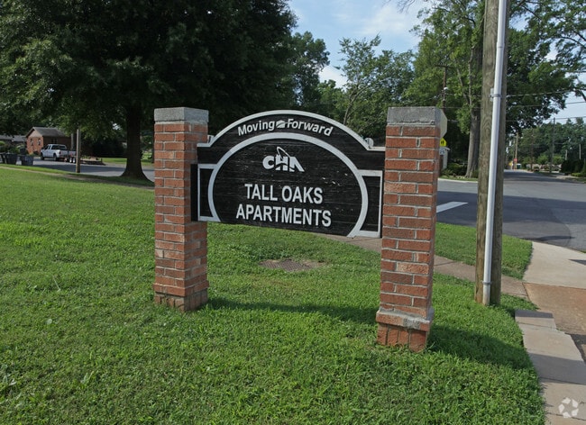 Photo - Tall Oaks Apartments