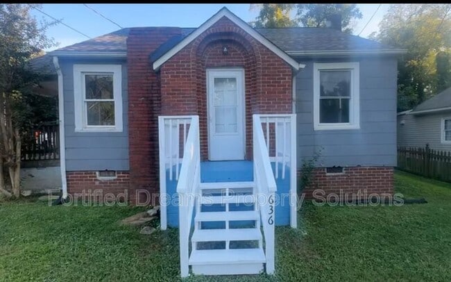 Building Photo - 636 McCreary St Rental