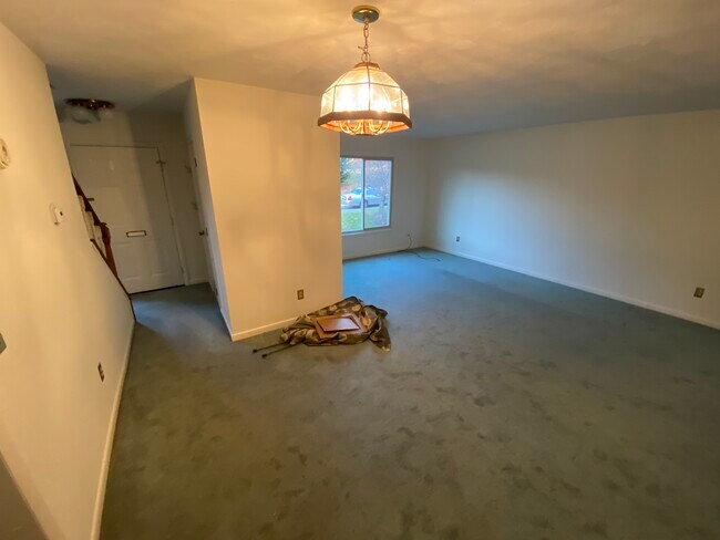 Photo - 500 Nellies Cave Rd