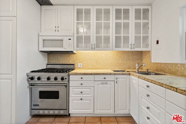717 Raymond Ave Unit 3