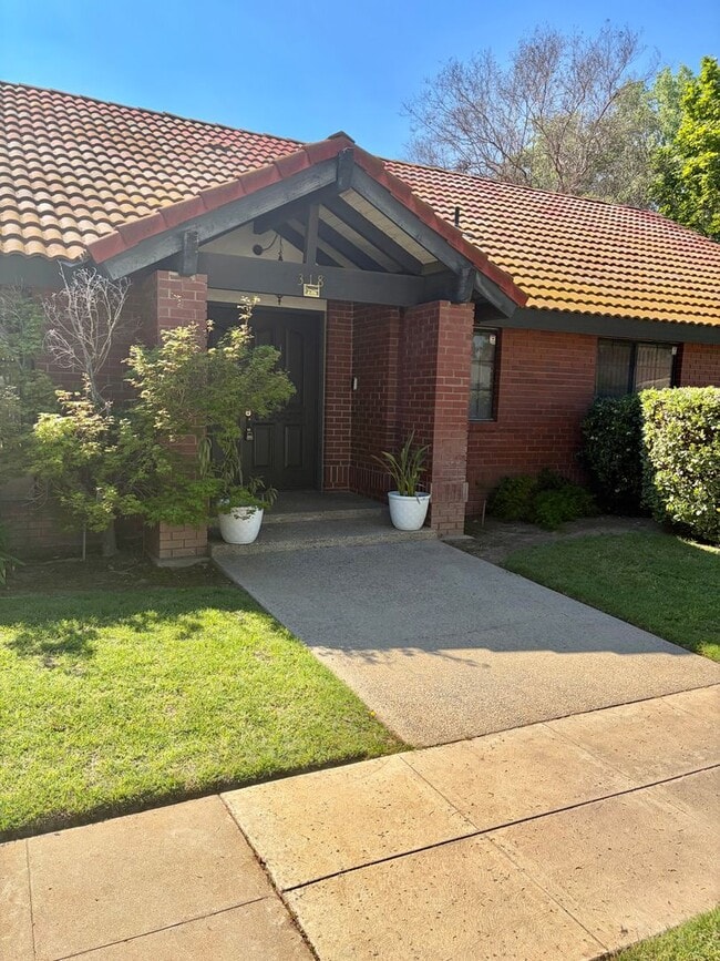 Photo - Exceptional 3 bedroom plus Loft or 4th bedroom